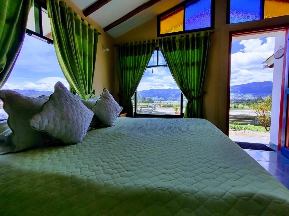 Hotel Cabanas San Cayetano Paipa Eksteriør bilde