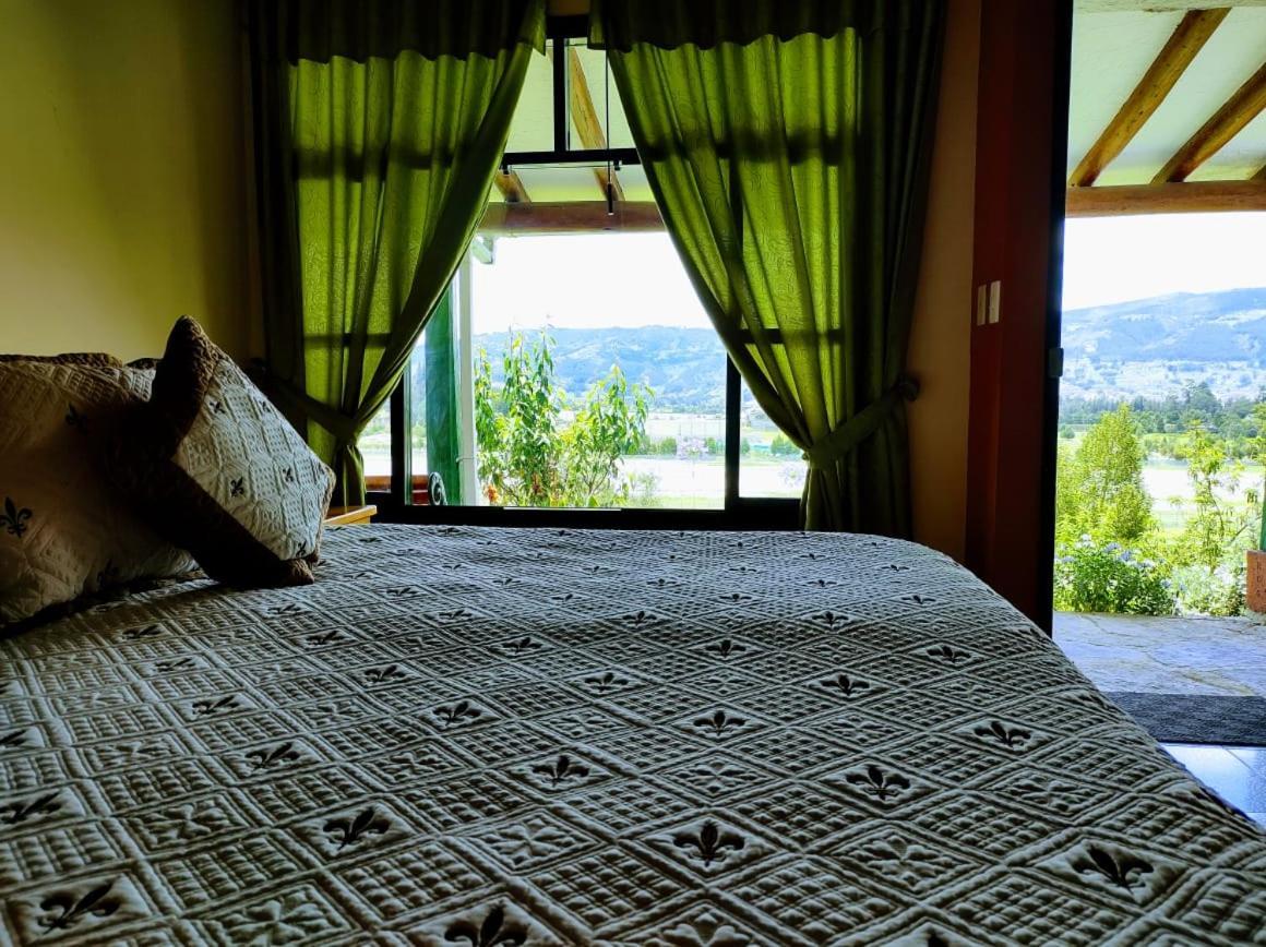 Hotel Cabanas San Cayetano Paipa Eksteriør bilde