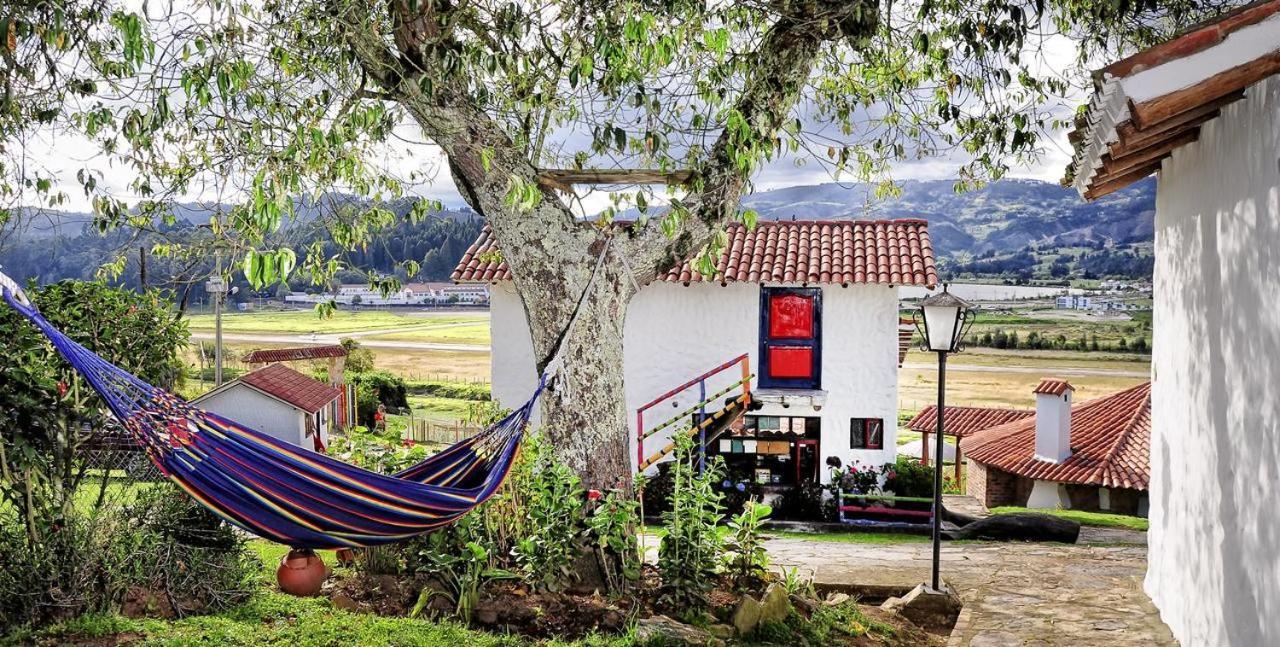 Hotel Cabanas San Cayetano Paipa Eksteriør bilde