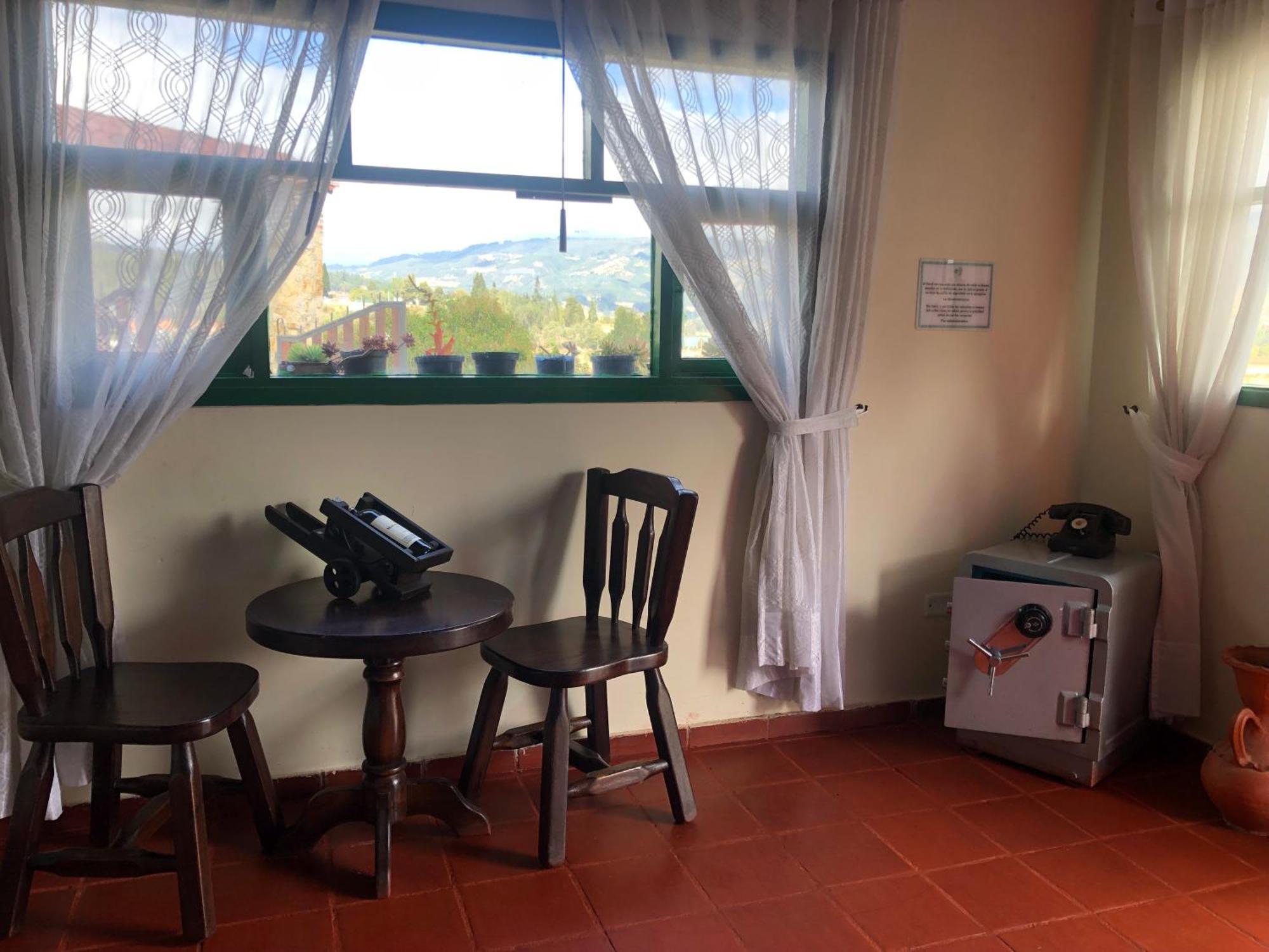 Hotel Cabanas San Cayetano Paipa Eksteriør bilde