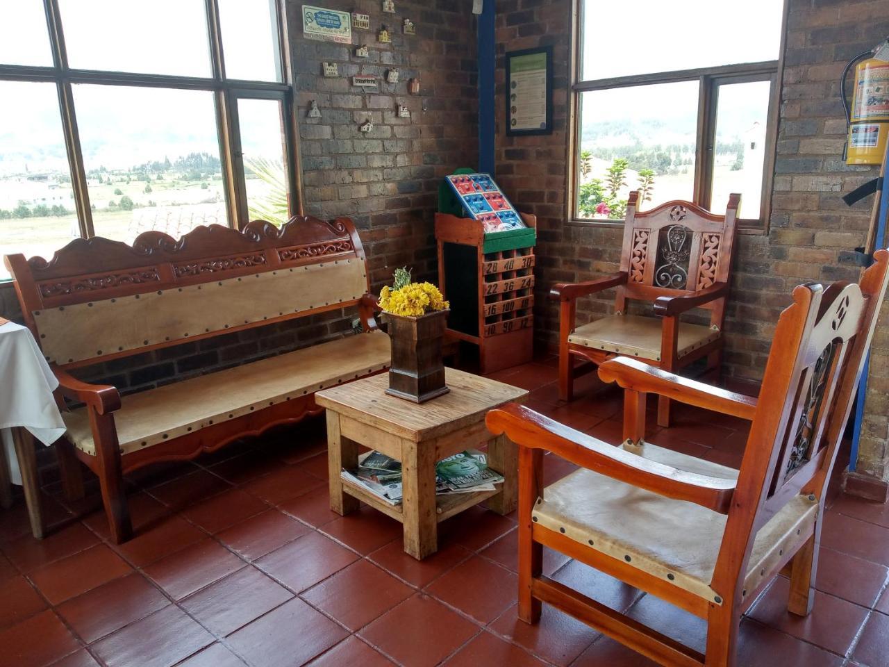 Hotel Cabanas San Cayetano Paipa Eksteriør bilde