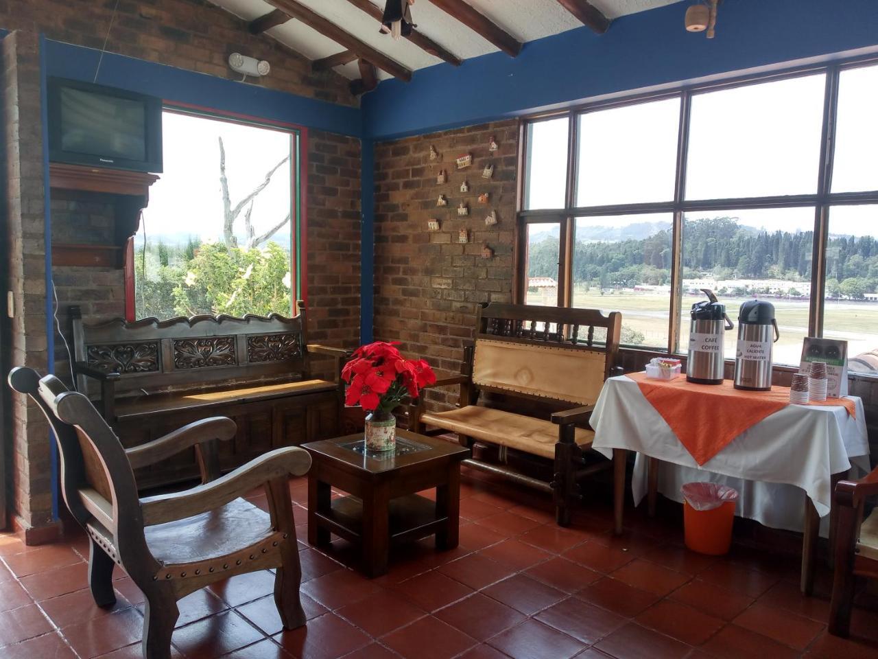 Hotel Cabanas San Cayetano Paipa Eksteriør bilde
