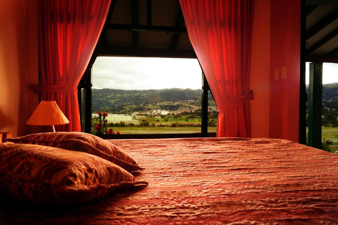 Hotel Cabanas San Cayetano Paipa Eksteriør bilde