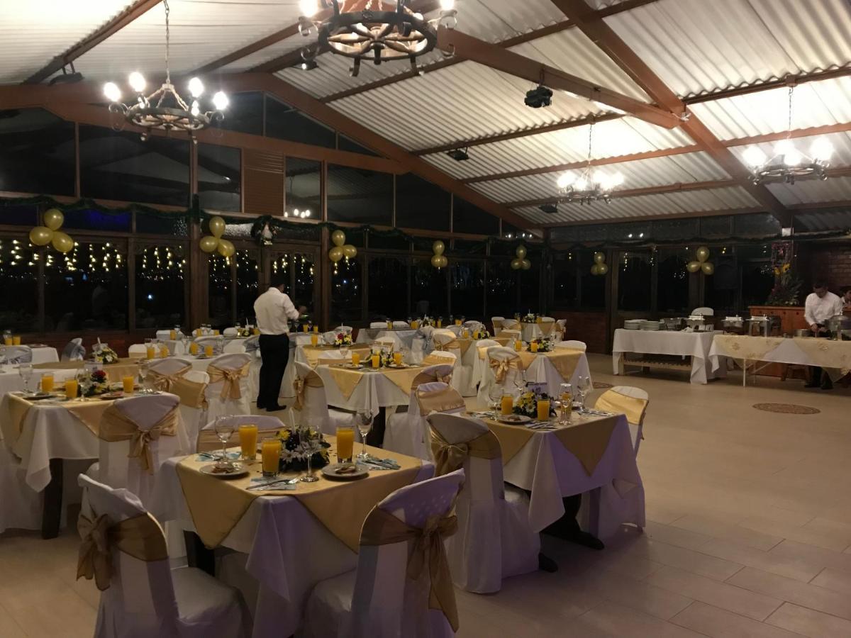 Hotel Cabanas San Cayetano Paipa Eksteriør bilde